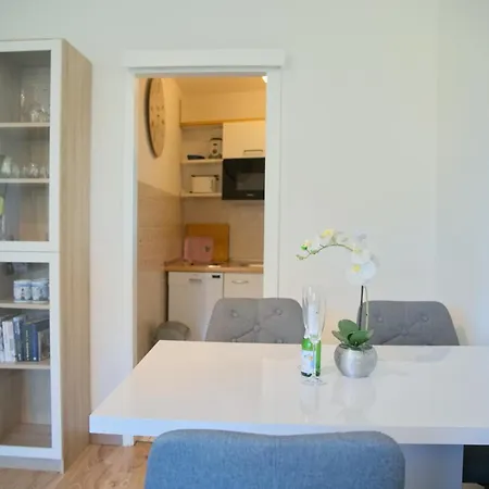 Hanseat Ii App 131 Inkl Wlan *